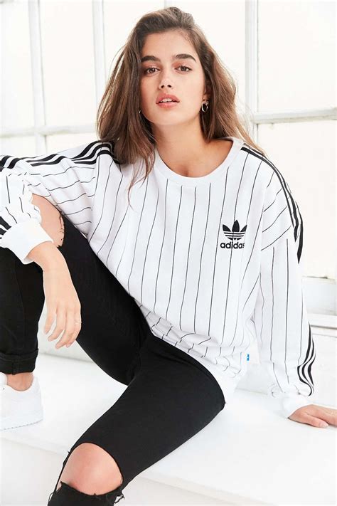 adidas pulli damen beige|Adidas graphic pullovers.